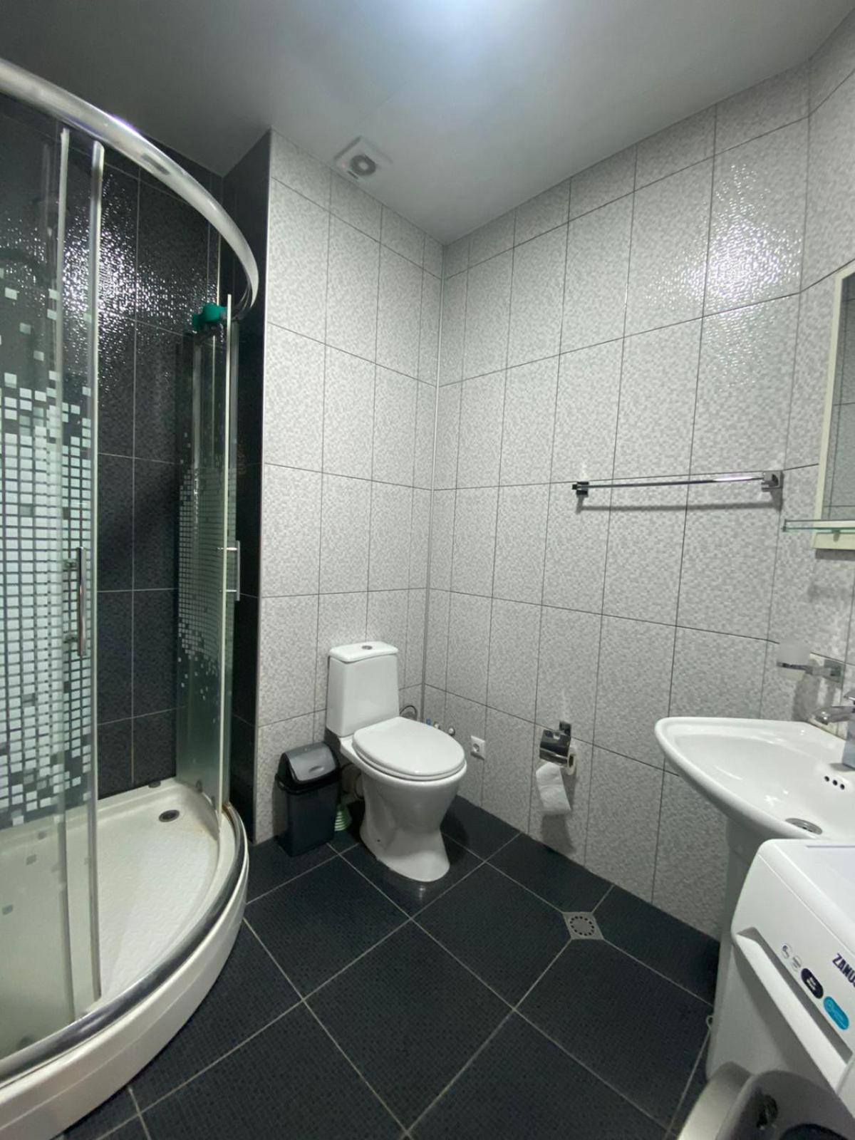 Mindia'S Two Bedroom Apartment Batumi Luaran gambar