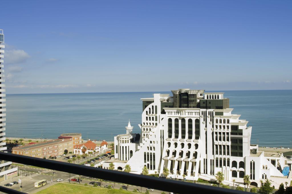 Mindia'S Two Bedroom Apartment Batumi Luaran gambar